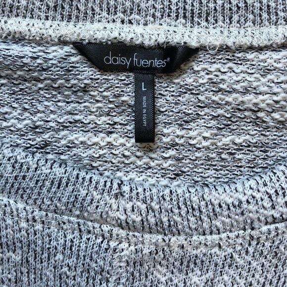 Crop Sweater - Picture 2 of 3